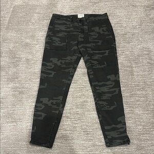 Sanctuary Camouflage Print Pants size 28